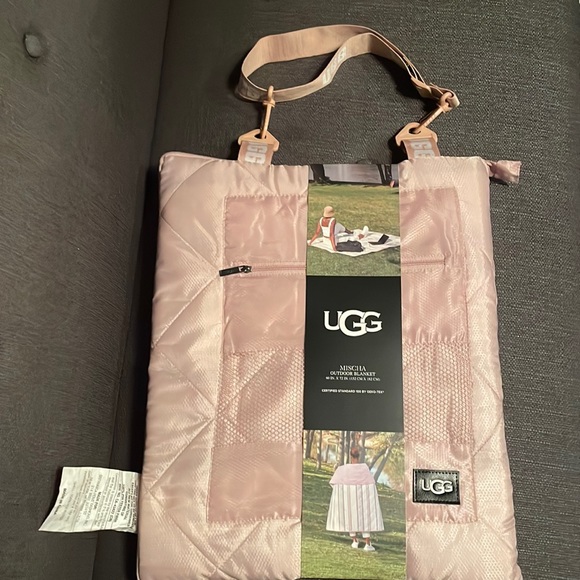 UGG Other - UGG Mischa outdoor blanket